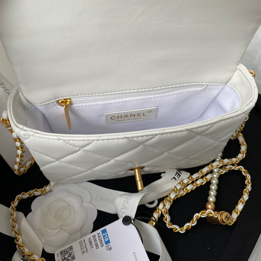 Chanel Bolso Perlas y cadena