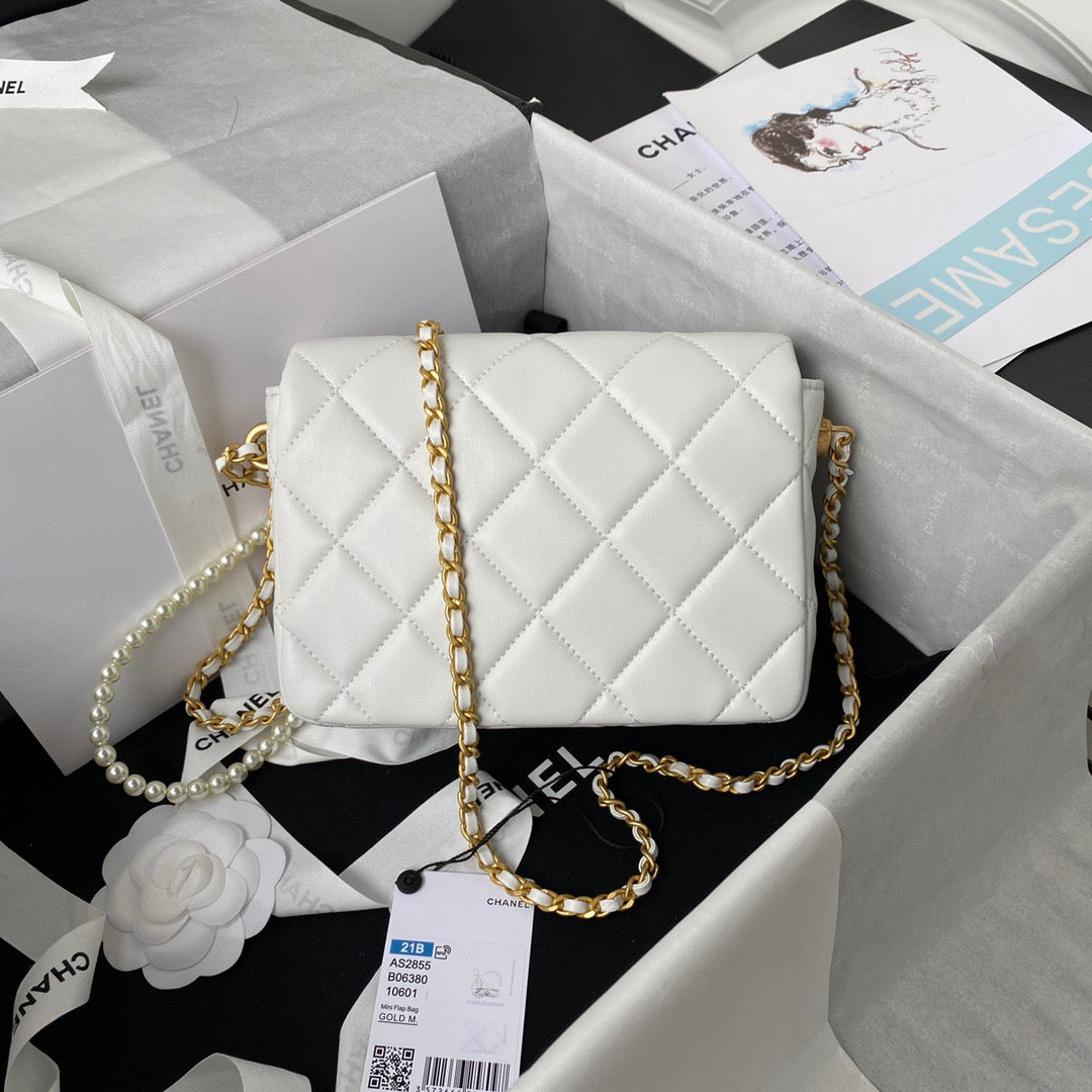 Chanel Bolso Perlas y cadena