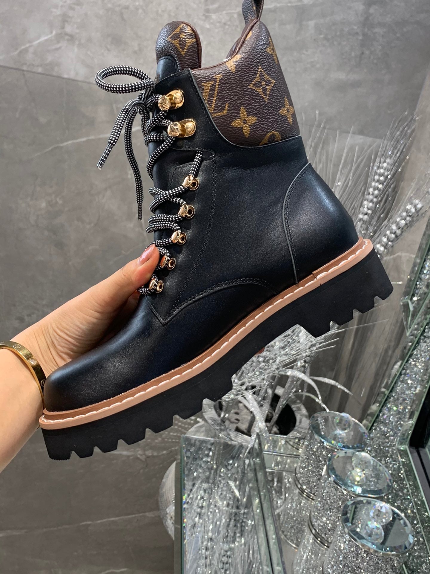 Botas Louis Vuitton – santelmodesigners