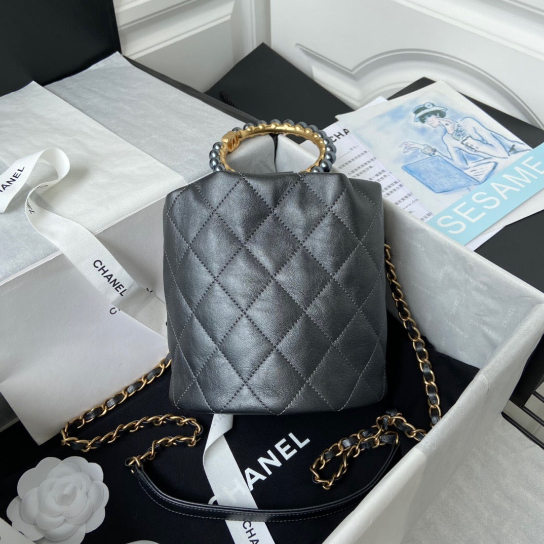Chanel bolso Perlas