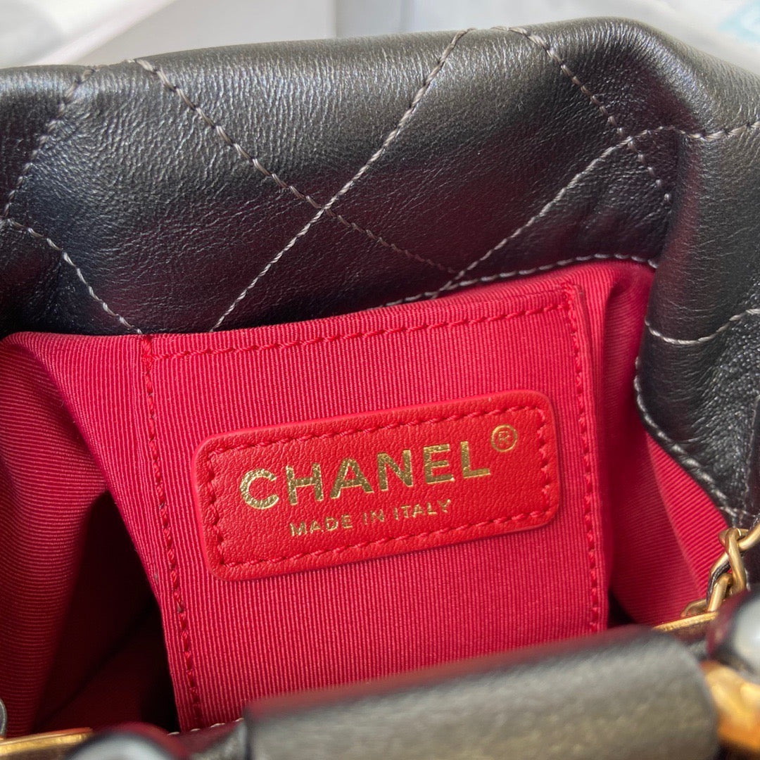 Chanel bolso Perlas