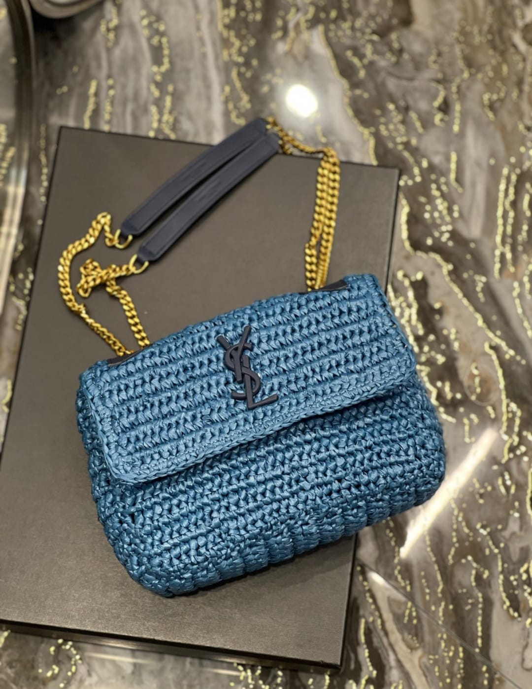 Bolsos tejidos YSL