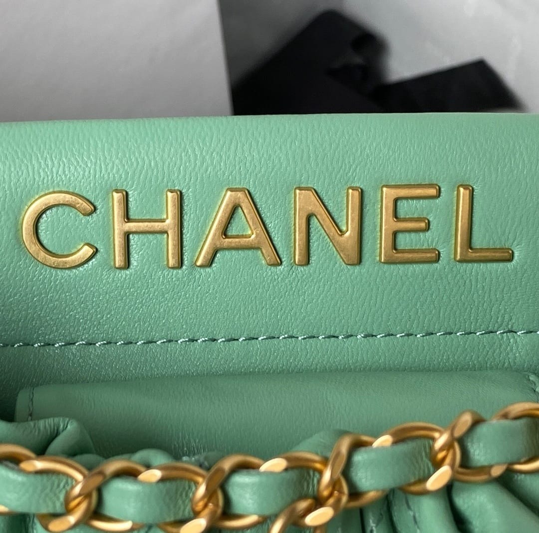 Bolso Chanel 22 Charms Verde