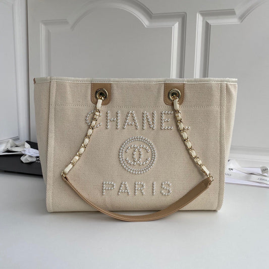 Chanel tote Canvas