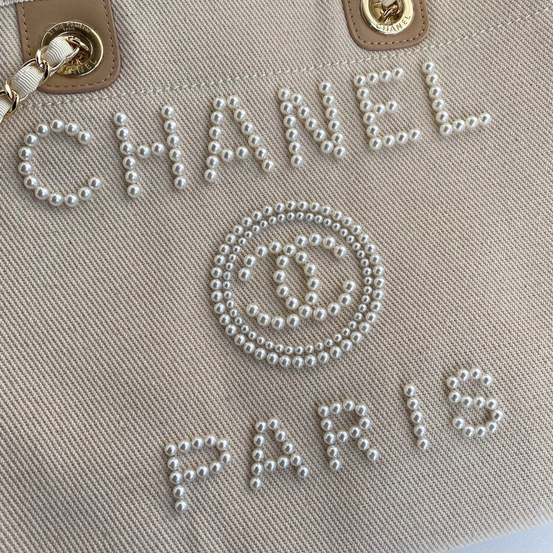 Chanel tote Canvas