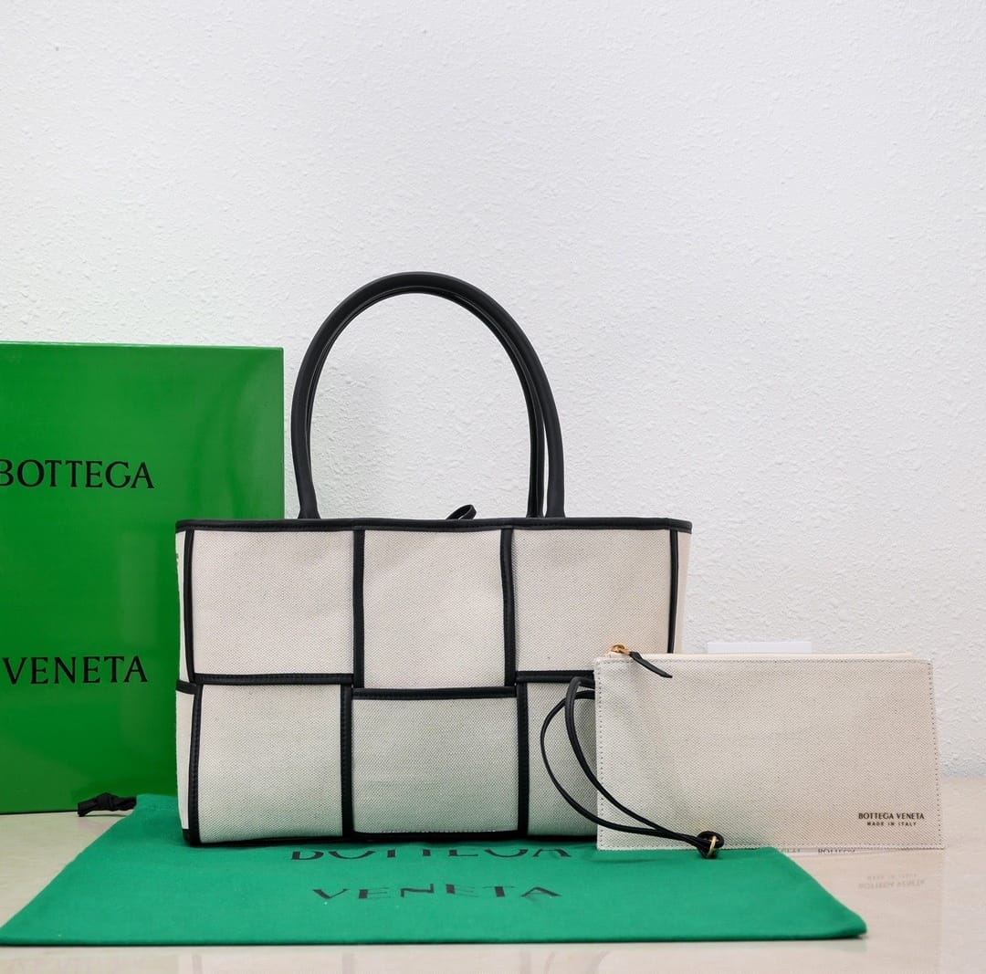 Bolso Bottega Veneta Cuadriculado