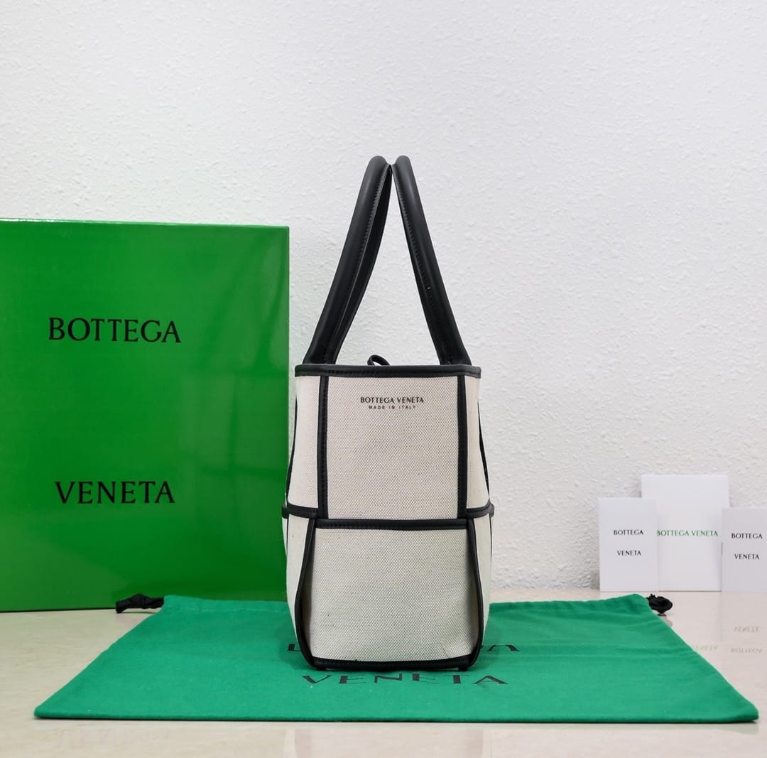 Bolso Bottega Veneta Cuadriculado