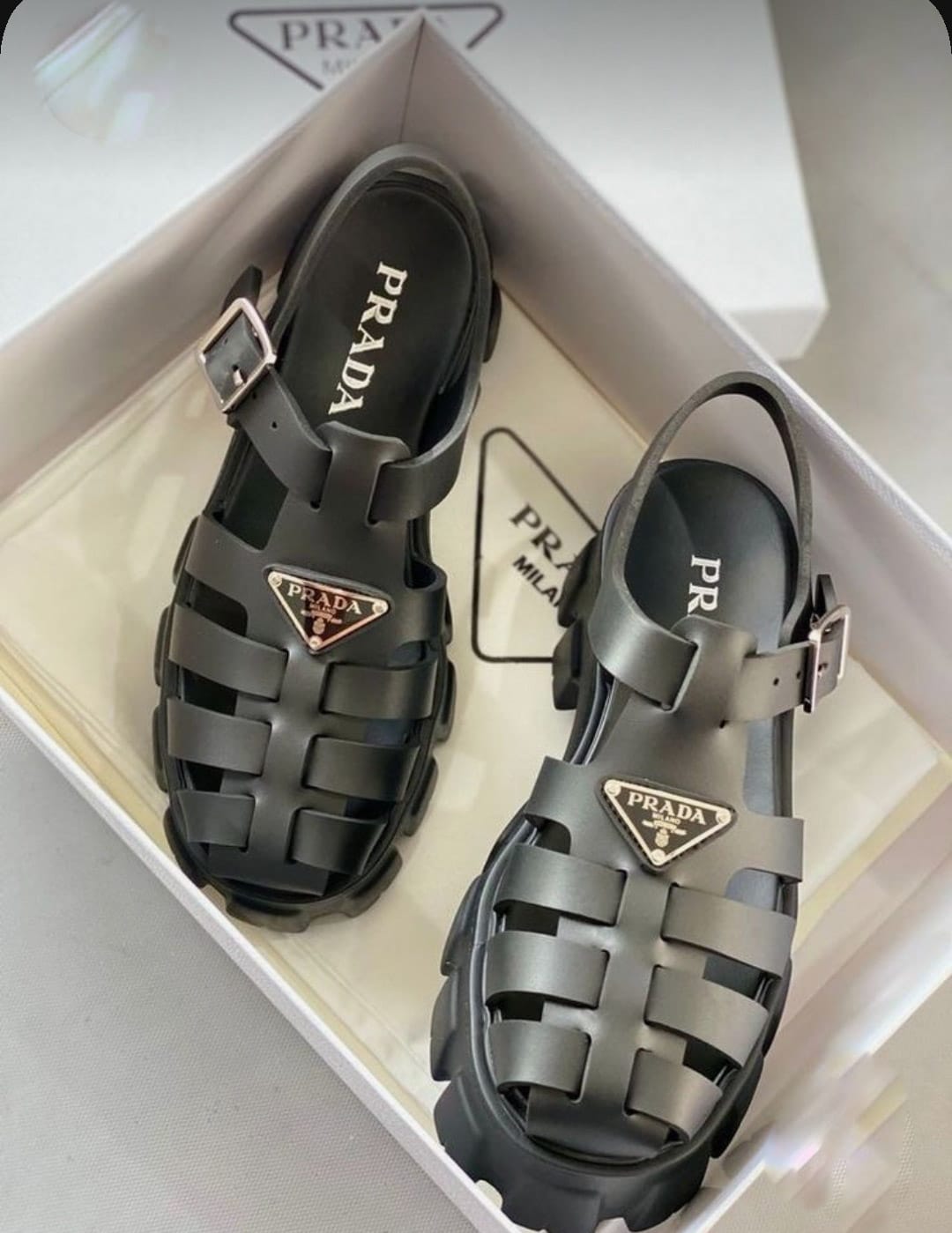 Sandalias Prada Hule