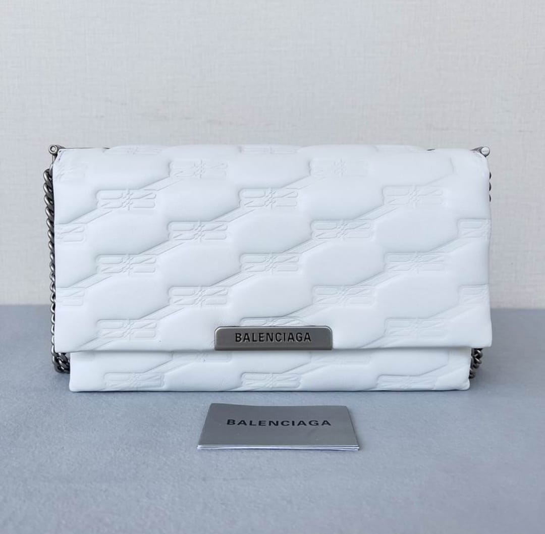 Bolso relieve Balenciaga